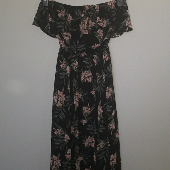 Hollister Dresses & Skirts - Hollister maxi tropical dress size small